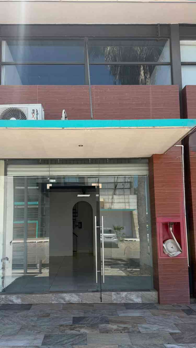 local comercial en renta plaza via la conquista culiacan sinaloa p69CnAE